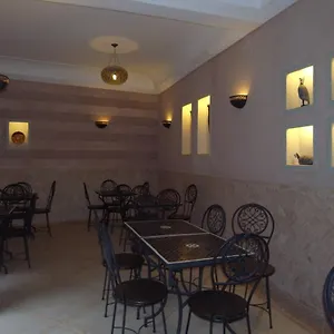 Bazaar Cafe Couette-café